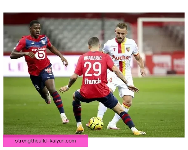 尼斯进攻套路呈现多样化趋势，球队状态逐渐回暖，值得关注。